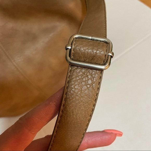 espe Vegan Leather Large Crossbody Satchel, Hobo Bag, Botanical Interior. - Picture 11 of 16